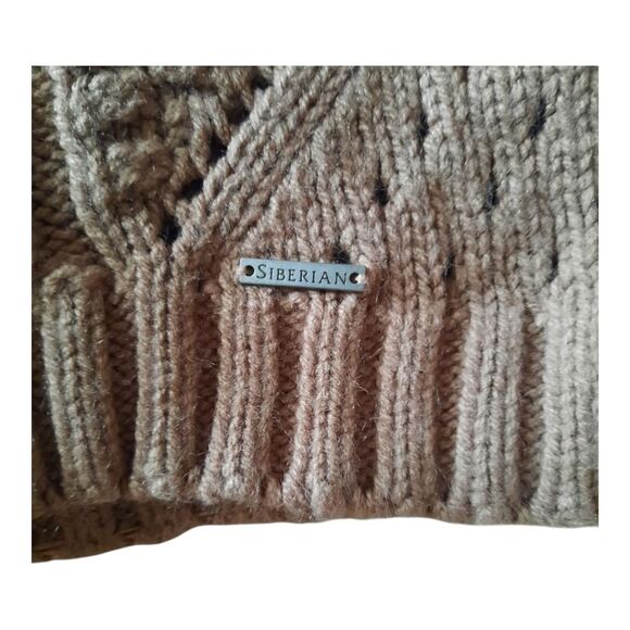 Siberian Chunky Knit Sweater - Picture 4 of 4